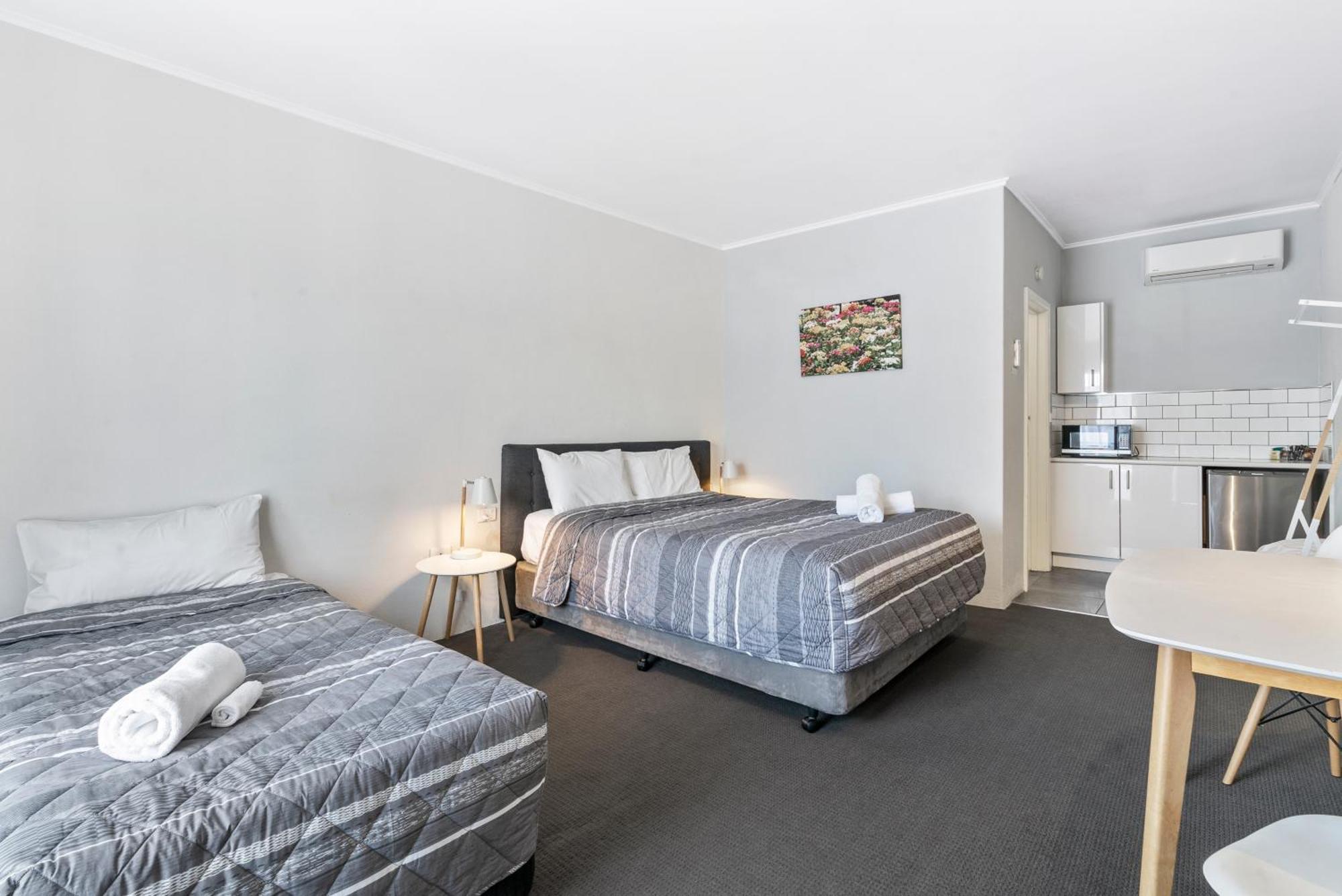 Commodore Motor Inn Albury Eksteriør billede