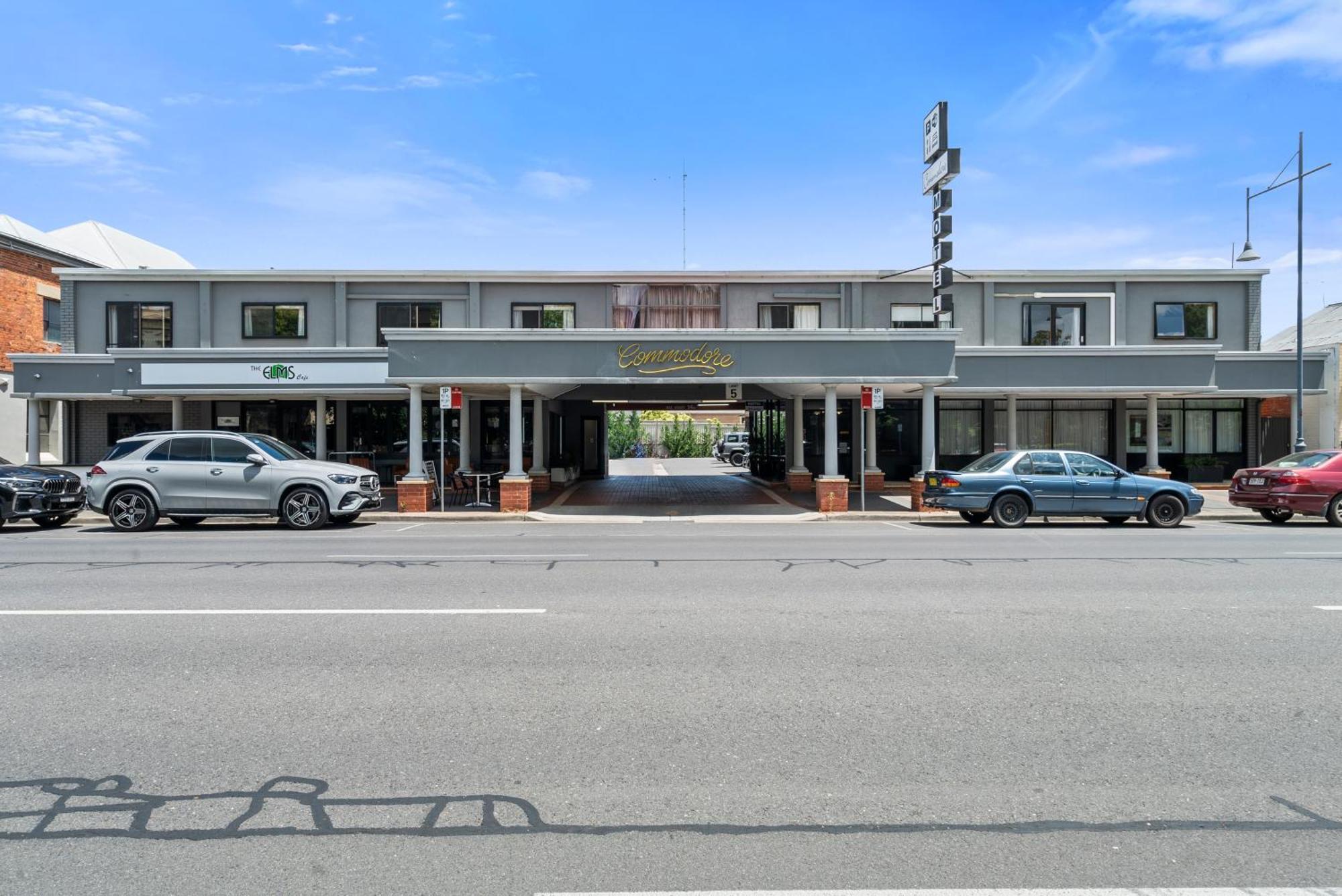 Commodore Motor Inn Albury Eksteriør billede