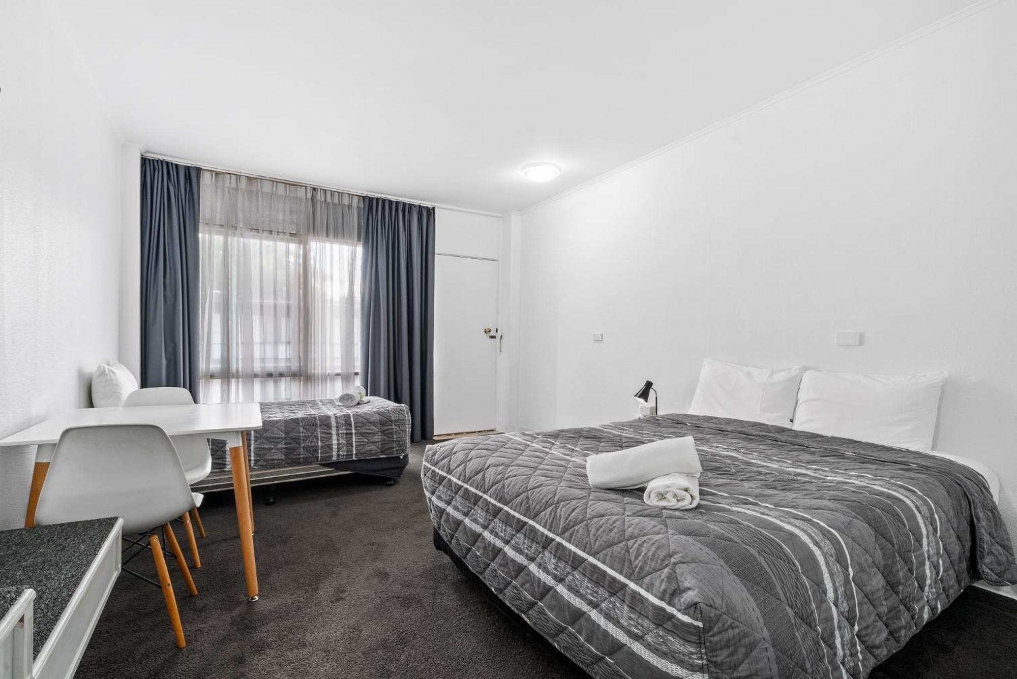 Commodore Motor Inn Albury Eksteriør billede