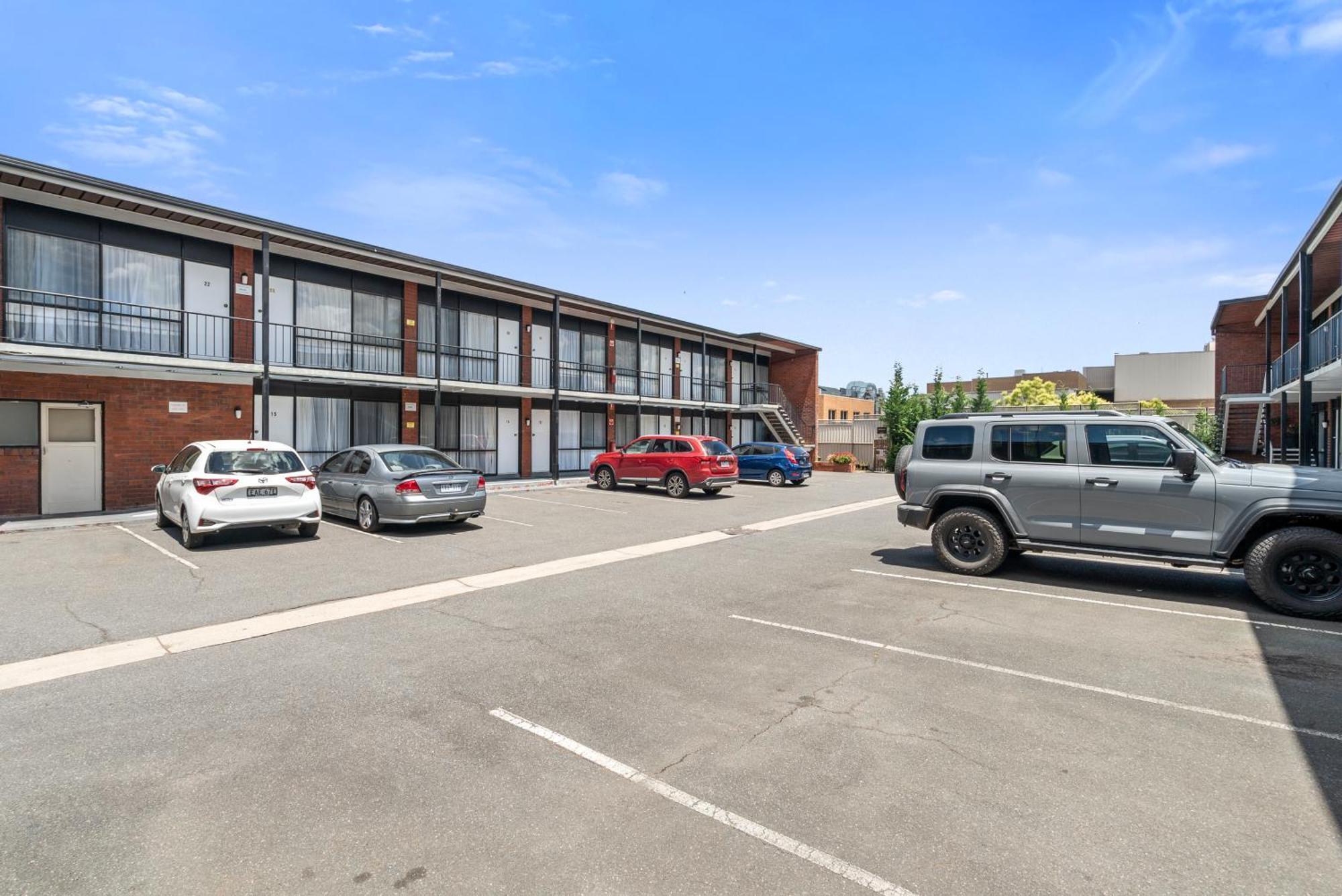 Commodore Motor Inn Albury Eksteriør billede