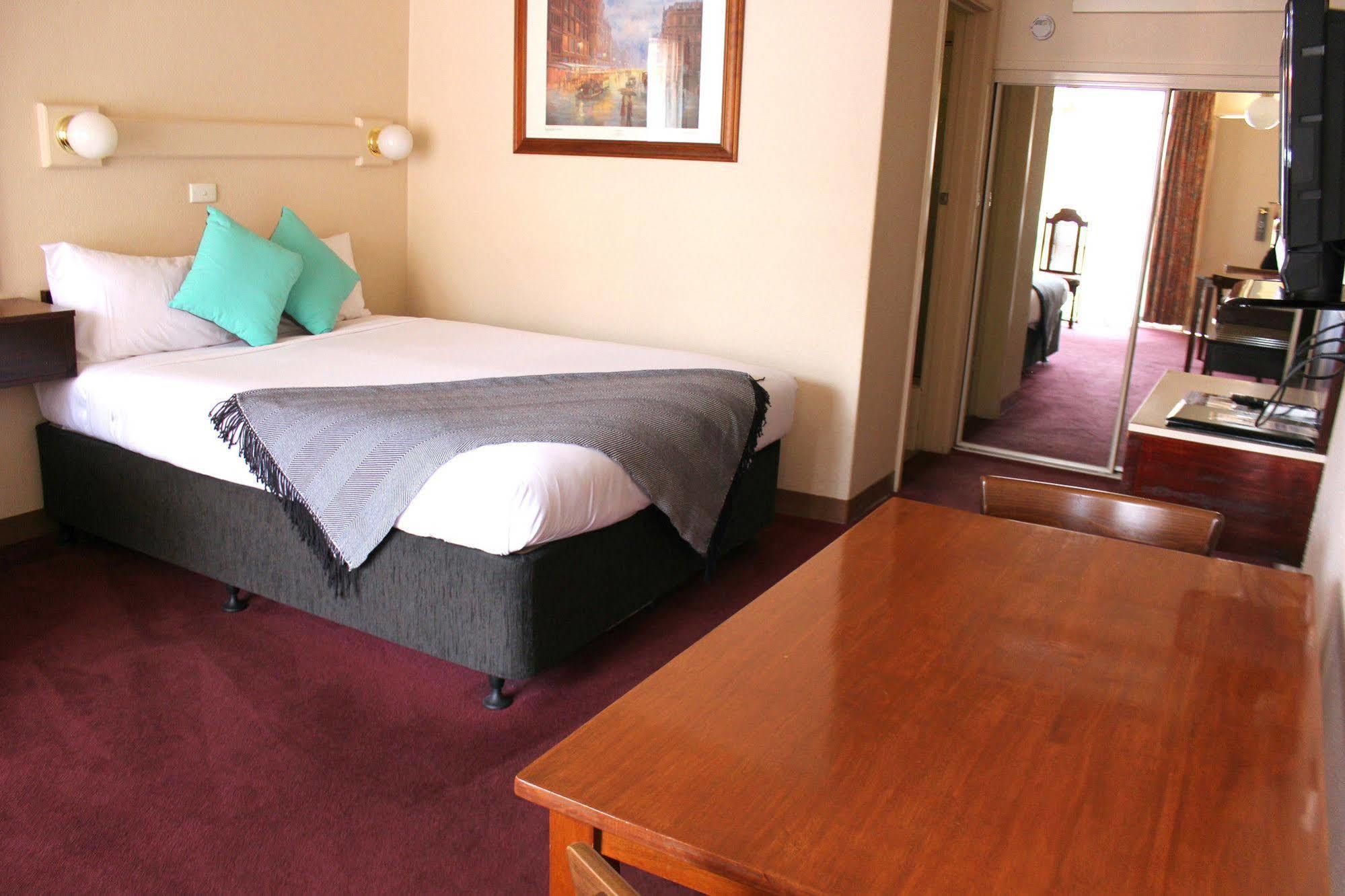 Commodore Motor Inn Albury Eksteriør billede