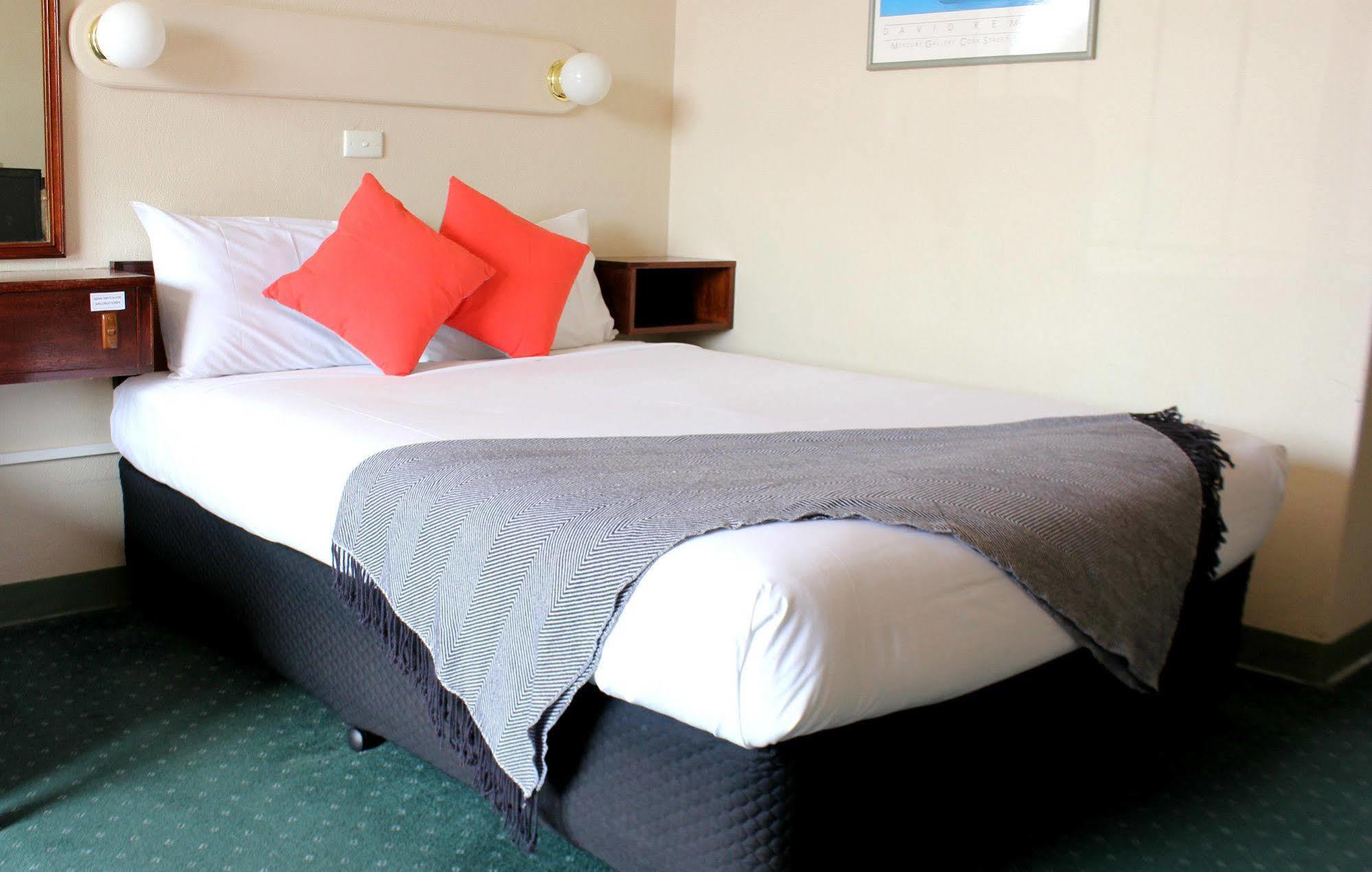 Commodore Motor Inn Albury Eksteriør billede